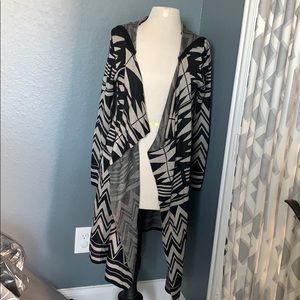 Long cardigan with hood